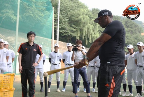 호세 경남고방문